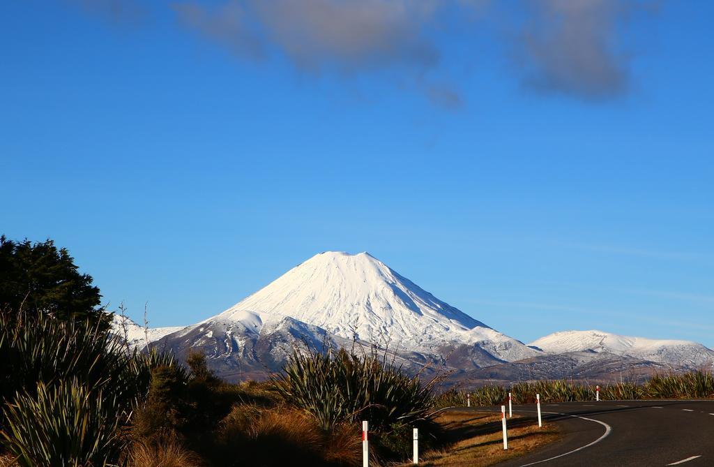 Tussock Grove Hotel Ohakune Exterior foto