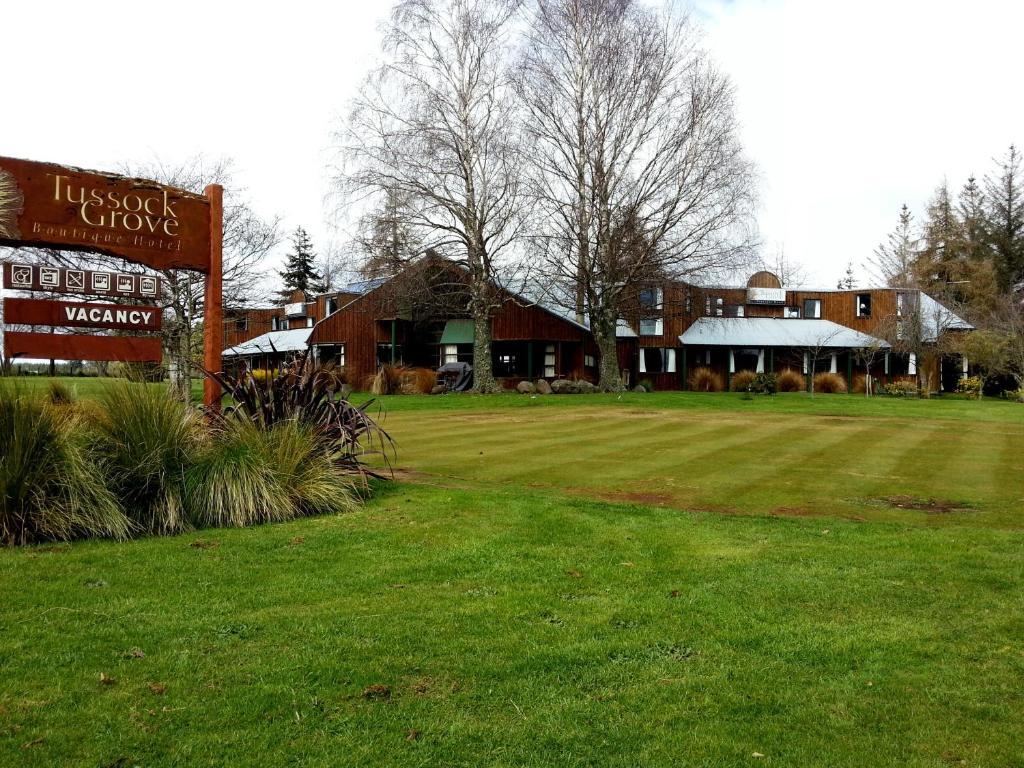 Tussock Grove Hotel Ohakune Exterior foto
