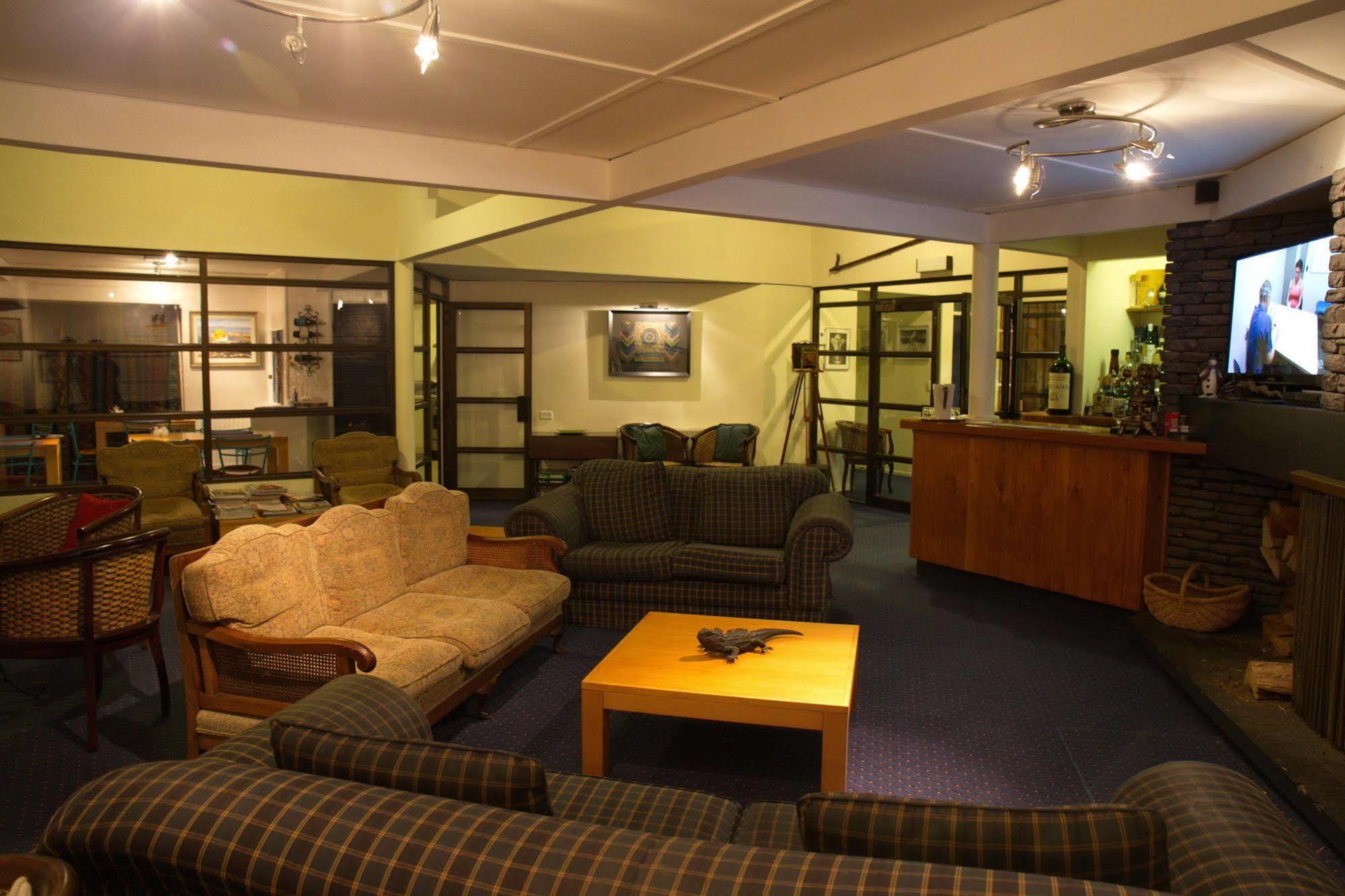Tussock Grove Hotel Ohakune Exterior foto